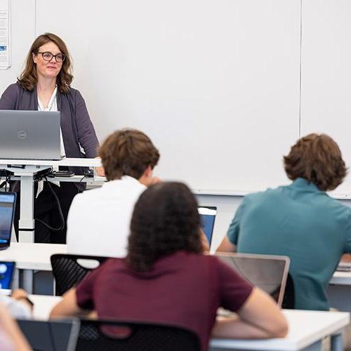 Dr. Hardigree teaching a class.